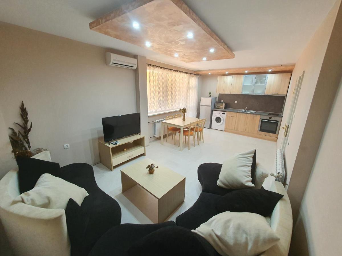 Apartments Eli เนเซบาร์ ภายนอก รูปภาพ